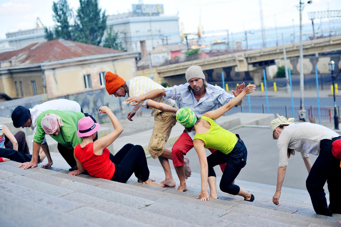 MAMA CITY PERFORMANCE, ПУТЬ